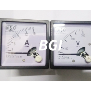 AC Ammeter MI, analog, portable box type housed in Bakelite case